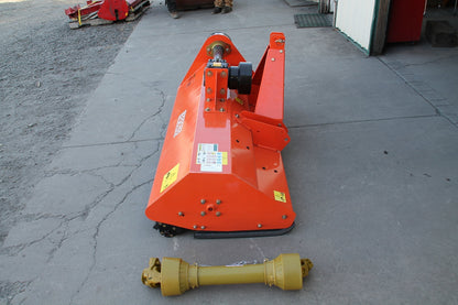 FH-EFGC155 Farmer Helper 60" Heavy Duty Flail Mower Cat.I 3pt 25+HP Rating FH-EFGC155 Requires a Tractor. Not a standalone Unit.